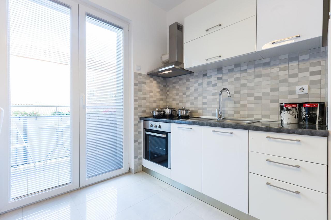 Fifi Apartment W. Parking In Old Town Zadar Exterior photo