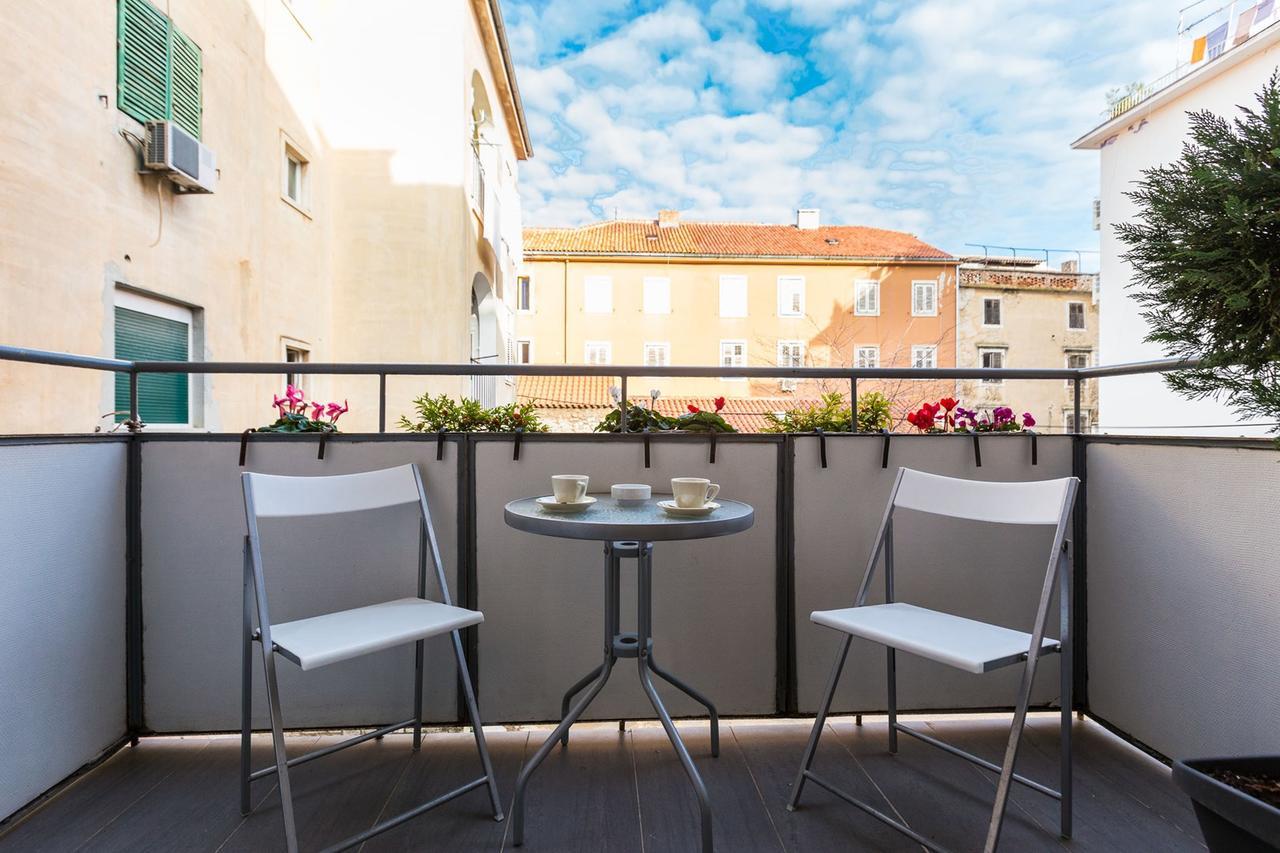 Fifi Apartment W. Parking In Old Town Zadar Exterior photo
