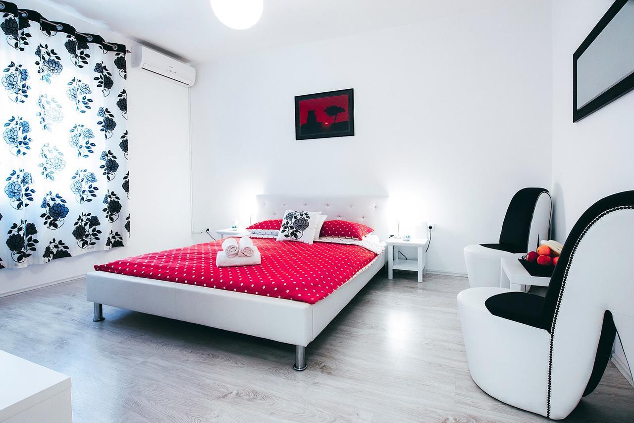 Fifi Apartment W. Parking In Old Town Zadar Exterior photo