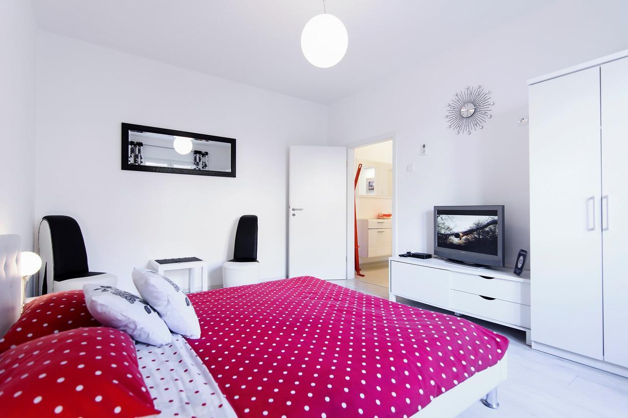 Fifi Apartment W. Parking In Old Town Zadar Exterior photo